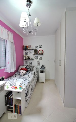 Casa à venda com 148m², 3 quartos e 2 vagasQuarto 2 