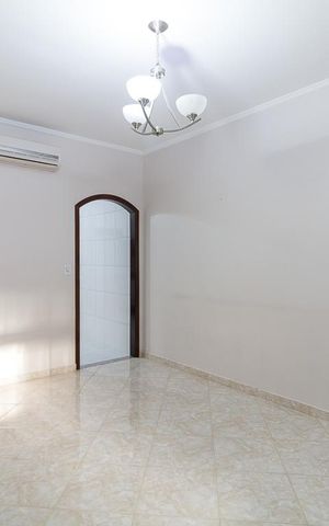 Casa para alugar com 102m², 2 quartos e 2 vagasSala