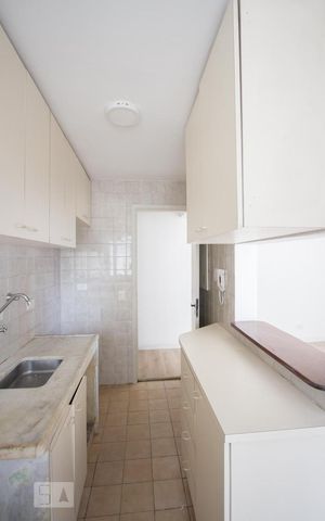 Apartamento para alugar com 65m², 2 quartos e 1 vagaCozinha