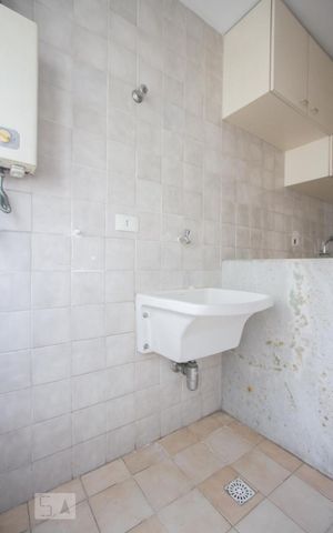Apartamento para alugar com 65m², 2 quartos e 1 vagaÁrea de Serviço