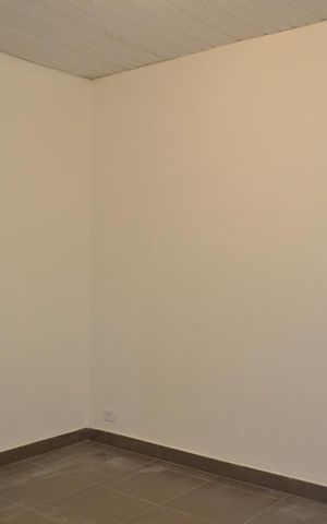 Casa para alugar com 100m², 2 quartos e sem vagaSala