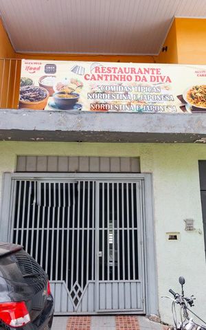 Casa à venda com 170m², 5 quartos e 2 vagas Casa à venda com 170m², 5 quartos e 2 vagasFachada do imóvel