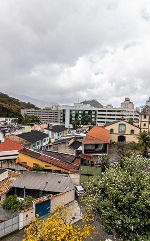 Apartamento à venda com 195m², 3 quartos e 2 vagas Apartamento à venda com 195m², 3 quartos e 2 vagasVista da Área Externa