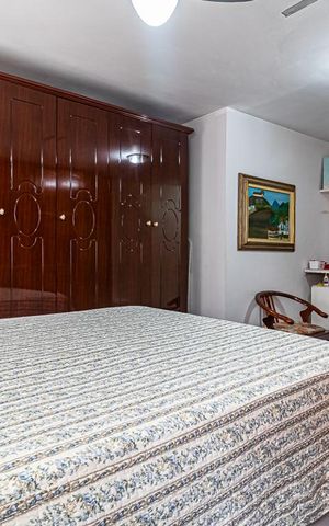 Apartamento à venda com 195m², 3 quartos e 2 vagas Apartamento à venda com 195m², 3 quartos e 2 vagasQuarto 3 - Suíte