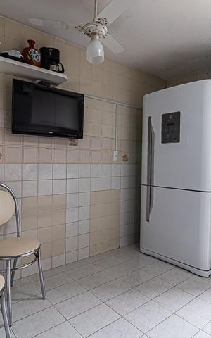 Apartamento à venda com 195m², 3 quartos e 2 vagas Apartamento à venda com 195m², 3 quartos e 2 vagasCozinha