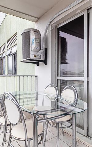 Apartamento à venda com 195m², 3 quartos e 2 vagas Apartamento à venda com 195m², 3 quartos e 2 vagasVaranda da Sala 1