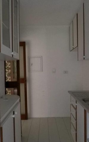 Apartamento à venda com 54m², 2 quartos e 2 vagas Apartamento à venda com 54m², 2 quartos e 2 vagasCozinha