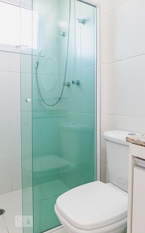 Apartamento à venda com 66m², 2 quartos e 2 vagas Apartamento à venda com 66m², 2 quartos e 2 vagasBanheiro da Suíte