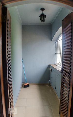 Casa à venda com 149m², 3 quartos e 4 vagasSacada