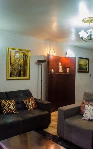 Casa à venda com 149m², 3 quartos e 4 vagasSala