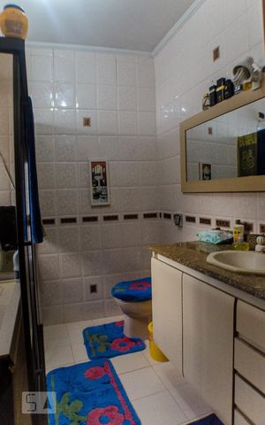 Casa à venda com 149m², 3 quartos e 4 vagasBanheiro da Suíte
