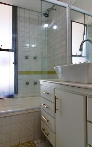 Apartamento para alugar com 480m², 4 quartos e 4 vagas Apartamento para alugar com 480m², 4 quartos e 4 vagasBanheiro da Suíte 3