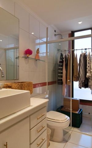 Apartamento para alugar com 480m², 4 quartos e 4 vagas Apartamento para alugar com 480m², 4 quartos e 4 vagasBanheiro da Suíte 2