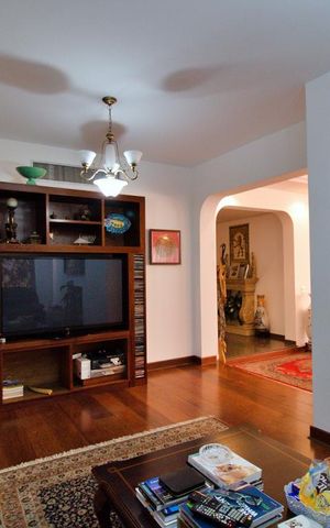 Apartamento para alugar com 480m², 4 quartos e 4 vagas Apartamento para alugar com 480m², 4 quartos e 4 vagasSala de TV