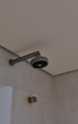 Apartamento para alugar com 480m², 4 quartos e 4 vagas Apartamento para alugar com 480m², 4 quartos e 4 vagasBanheiro 2 da Suíte 1
