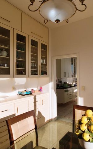 Apartamento para alugar com 480m², 4 quartos e 4 vagas Apartamento para alugar com 480m², 4 quartos e 4 vagasCopa