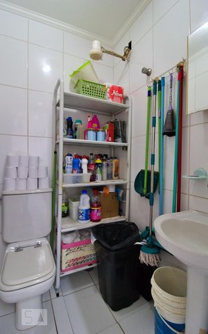 Apartamento para alugar com 480m², 4 quartos e 4 vagas Apartamento para alugar com 480m², 4 quartos e 4 vagasBanheiro de Serviço