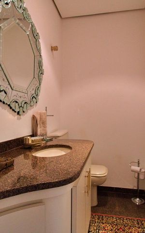 Apartamento para alugar com 480m², 4 quartos e 4 vagas Apartamento para alugar com 480m², 4 quartos e 4 vagasLavabo