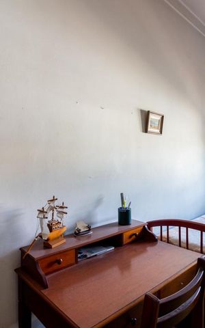 Casa à venda com 300m², 4 quartos e 4 vagas Casa à venda com 300m², 4 quartos e 4 vagasQuarto 2