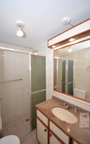 Apartamento à venda com 115m², 3 quartos e 1 vagaBanheiro da Suíte
