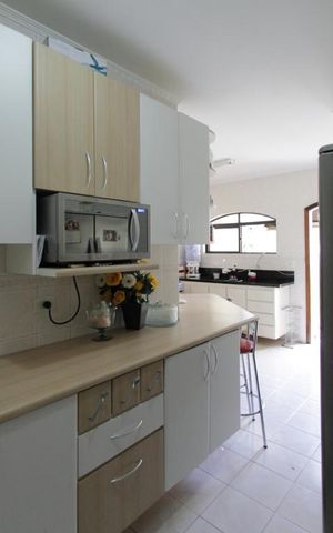 Apartamento à venda com 93m², 3 quartos e 2 vagasCozinha