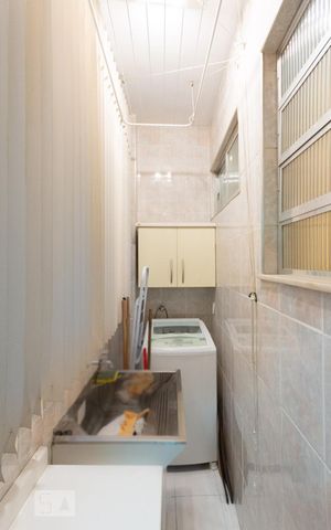 Apartamento à venda com 87m², 2 quartos e 1 vagaCozinha e Área de Serviço