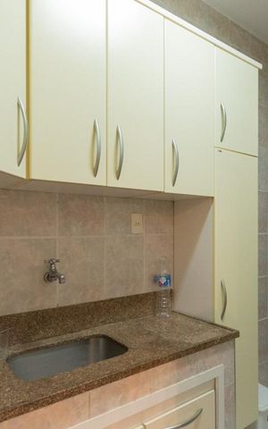 Apartamento à venda com 87m², 2 quartos e 1 vagaCozinha e Área de Serviço