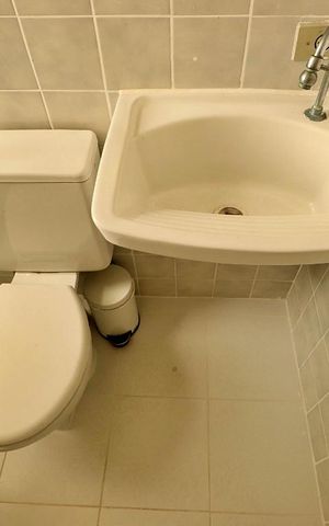 Apartamento à venda com 244m², 3 quartos e 3 vagasBanheiro de Serviço