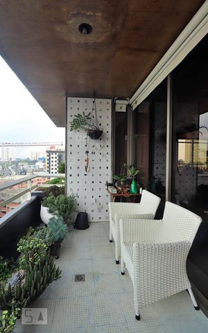 Apartamento à venda com 244m², 3 quartos e 3 vagasVaranda da Sala 1