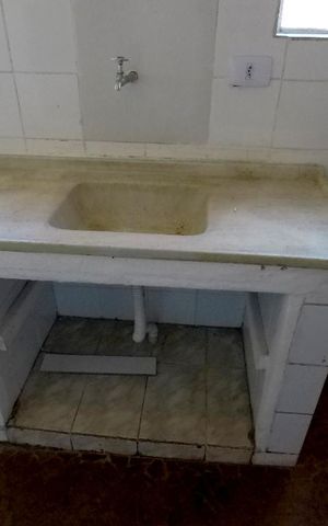 Casa para alugar com 70m², 2 quartos e 2 vagasCozinha