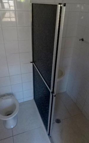 Casa para alugar com 70m², 2 quartos e 2 vagasBanheiro