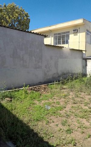 Casa para alugar com 70m², 2 quartos e 2 vagasQuintal