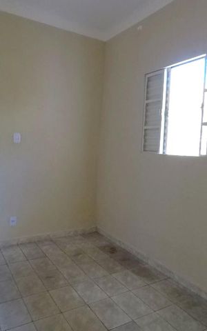Casa para alugar com 70m², 2 quartos e 2 vagasQuarto 2