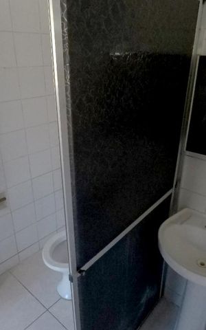 Casa para alugar com 70m², 2 quartos e 2 vagasBanheiro