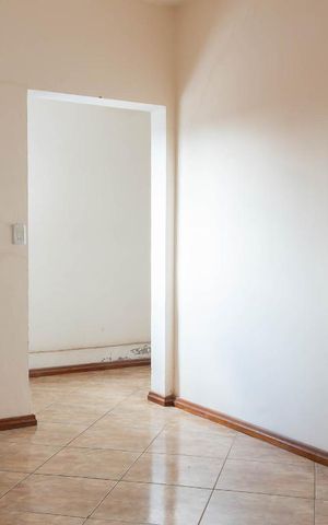 Casa à venda com 450m², 5 quartos e 3 vagas Casa à venda com 450m², 5 quartos e 3 vagasSala 2