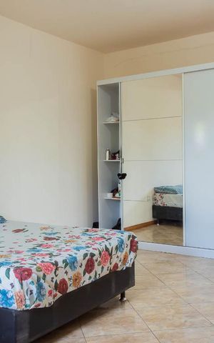 Casa à venda com 450m², 5 quartos e 3 vagas Casa à venda com 450m², 5 quartos e 3 vagasSuíte