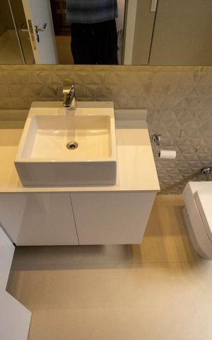 Apartamento para alugar com 170m², 4 quartos e 2 vagasBanheiro do Quarto 3 - Suíte