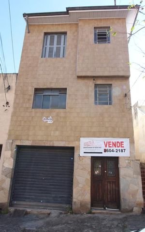 Casa à venda com 125m², 2 quartos e 1 vagaFachada