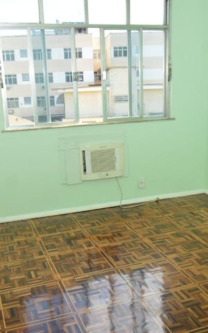 Apartamento à venda com 136m², 4 quartos e 1 vagaQuarto 2 com suite