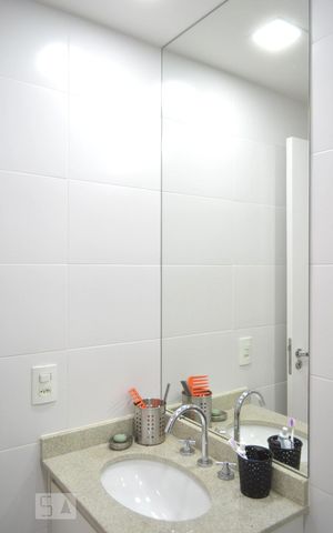 Apartamento à venda com 127m², 3 quartos e 2 vagasBanheiro da suite 3