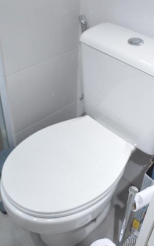 Apartamento à venda com 127m², 3 quartos e 2 vagasBanheiro da suite 1
