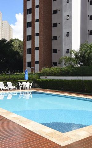 Apartamento à venda com 145m², 3 quartos e 2 vagasPiscina
