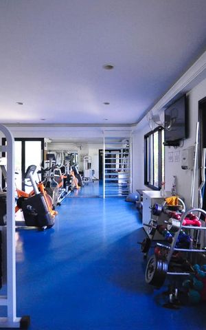 Apartamento à venda com 145m², 3 quartos e 2 vagas Apartamento à venda com 145m², 3 quartos e 2 vagasAcademia