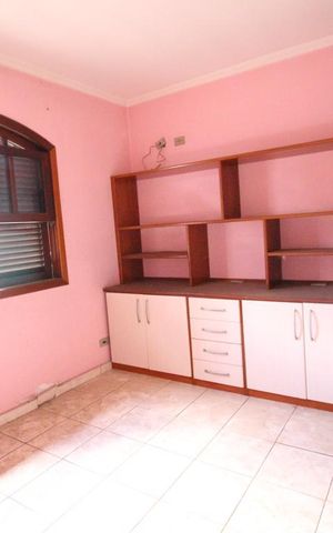 Casa para alugar com 200m², 3 quartos e 2 vagasBanheiro do Quarto 1