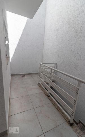 Casa à venda com 180m², 3 quartos e 5 vagas Casa à venda com 180m², 3 quartos e 5 vagasÁrea comum