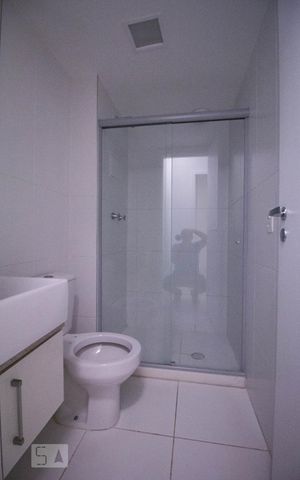 Apartamento à venda com 72m², 2 quartos e 1 vaga Apartamento à venda com 72m², 2 quartos e 1 vagaBanheiro