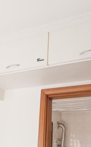 Apartamento à venda com 200m², 3 quartos e 2 vagas Apartamento à venda com 200m², 3 quartos e 2 vagasQuarto de Serviço