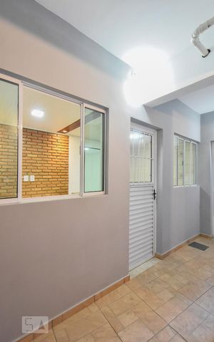 Apartamento para alugar com 20m², 1 quarto e sem vagaCorredor
