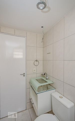 Apartamento à venda com 65m², 3 quartos e 1 vaga Apartamento à venda com 65m², 3 quartos e 1 vagaBanheiro Social