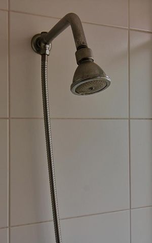 Apartamento à venda com 119m², 2 quartos e 3 vagas Apartamento à venda com 119m², 2 quartos e 3 vagasBanheiro da Suíte 2